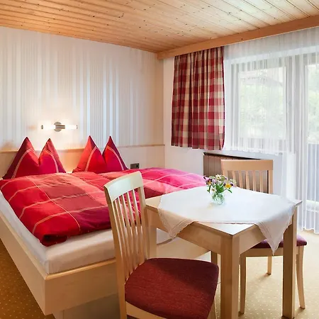 Gaestehaus Hofer Brixen im Thale Room photo