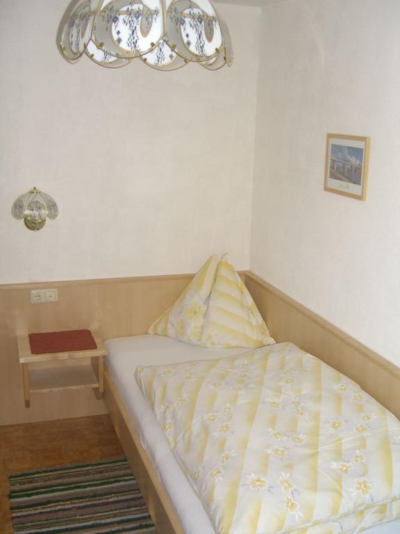Homestay Gaestehaus Hofer Brixen im Thale